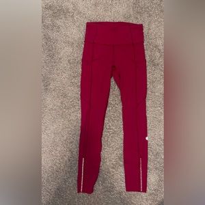 Lulemon leggings with side pockets